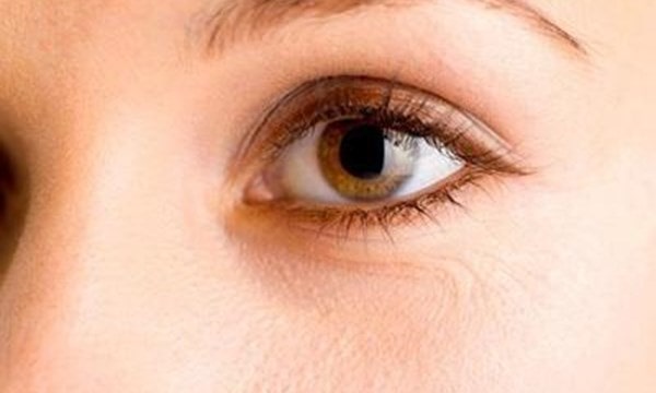 Nháy mắt trái có điềm báo gì? Giật mắt trái là lành hay dữ