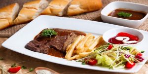 Bò bít tết sốt BBQ đúng chuẩn nhà hàng