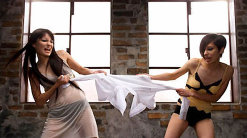 Nằm mơ đánh ghen: Có phải ngoài đời bạn là người ghen tuông vô lối?