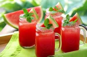 Nước ép dưa hấu và thơm
