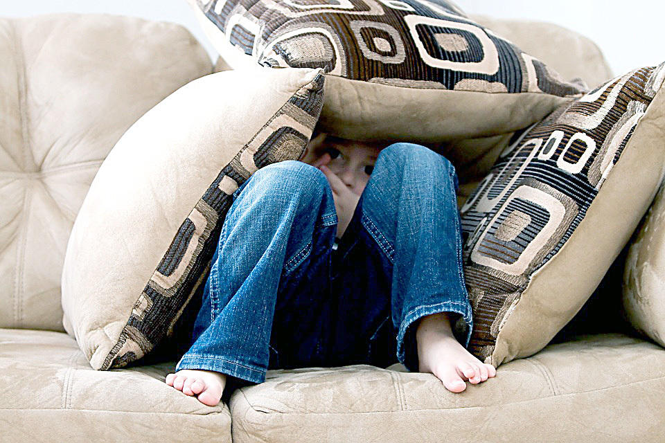 yếu bóng vía là gì